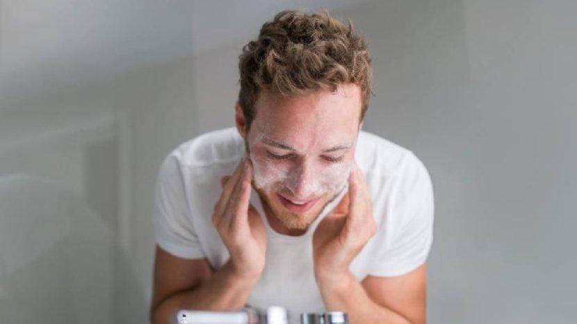 5-Sabun-Cuci-Muka-Pria-untuk-Wajah-Berjerawat.jpg