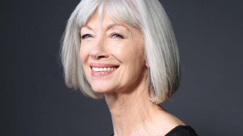 5 Bahan Herbal Ini Bisa Kamu Gunakan untuk Menghitamkan Rambut Beruban