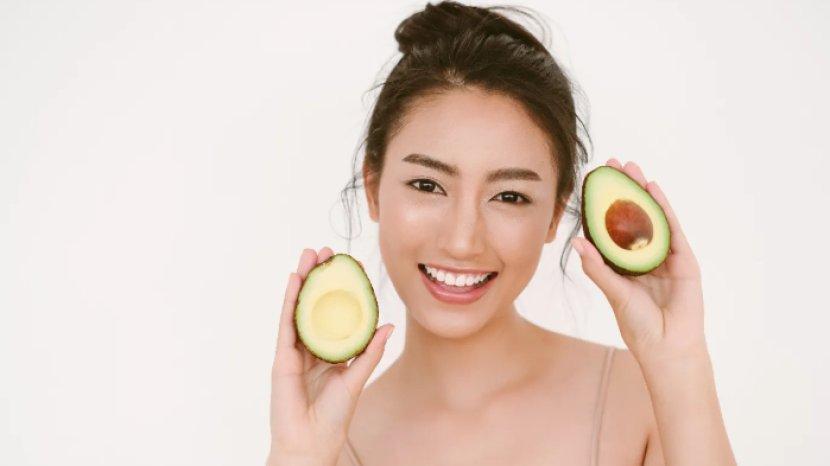 5 Manfaat Buah Alpukat Sebagai Masker Rambut yang Patut untuk Kamu Coba