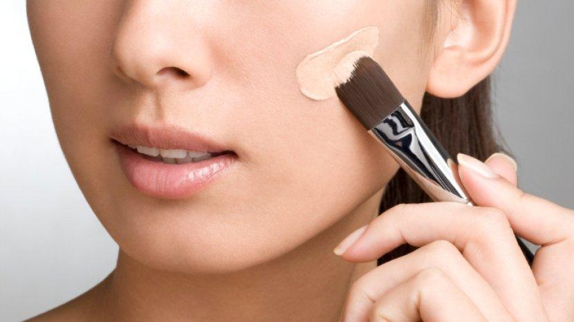 5 Rekomendasi Liquid Foundation yang Ringan dan Nyaman Digunakan saat Cuaca Panas