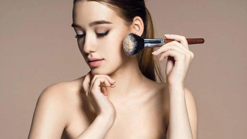 5 Rekomendasi Foundation Brand Lokal Terbaik, Patut Kamu Coba