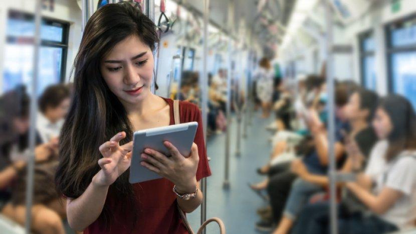 5 Rekomendasi Parfum Tahan Lama yang Cocok Buat Naik MRT, Wangi Tahan Lama dan Bebas Bau Badan