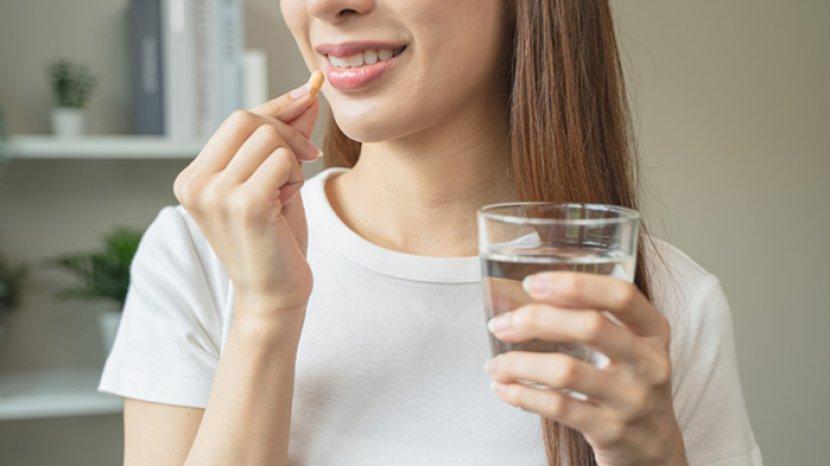 5 Rekomendasi Suplemen dengan Kandungan E yang Ampuh Tingkatkan Elastisitas Kulit