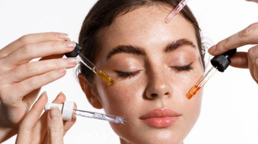 5 Tips Memilih Serum Wajah Agar Tidak Mudah Kusam, Sesuaikan Dengan Jenis Kulitmu