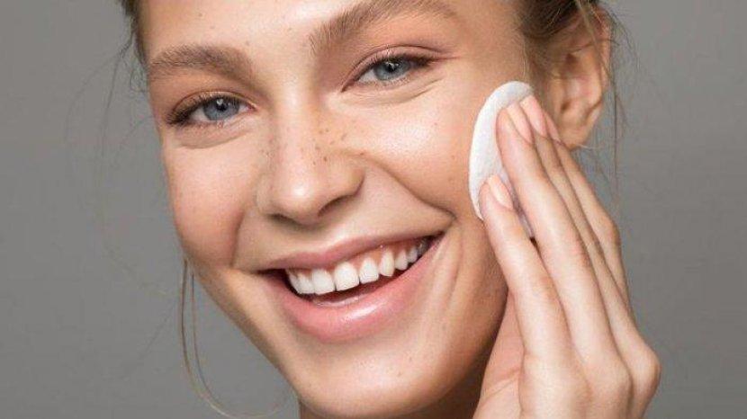 5 Rekomendasi Toner yang Cocok untuk Menghidrasi Kulit Wajah, Cocok Digunakan Saat Perubahan Musim