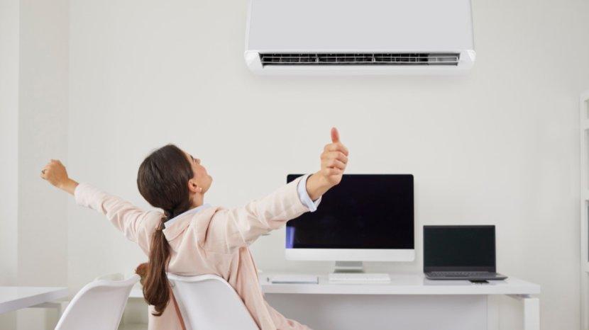 6-Tips-dan-trik-Agar-Kulitmu-Tidak-Kering-Meski-Berada-di-Ruangan-Ber-AC.jpg