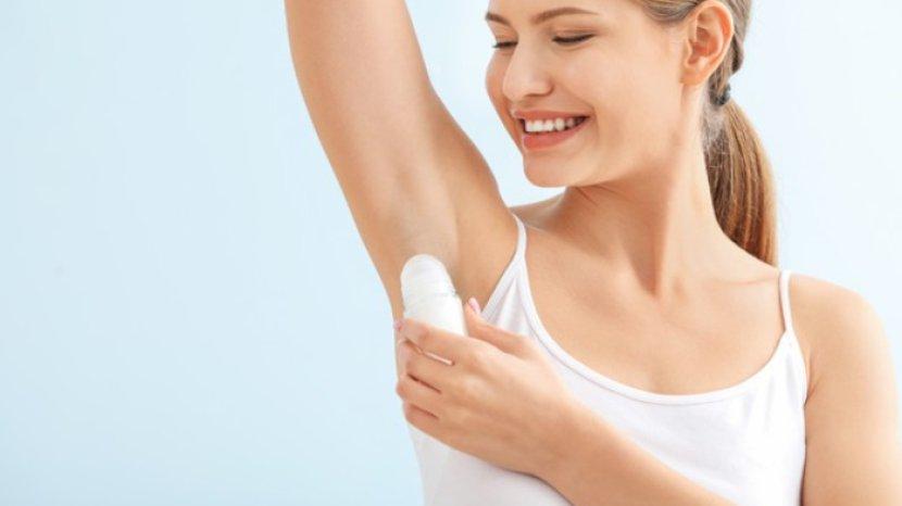 6 Langkah Pakai Deodoran yang Benar Agar Hasilnya Maksimal, Jauh dari Bau Badan Bikin Percaya Diri
