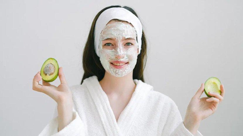 7-Masker-Buah-Ini-Bisa-Kamu-Bikin-Sendiri-di-Rumah-Alami-Tanpa-Bahan-Kimia.jpg