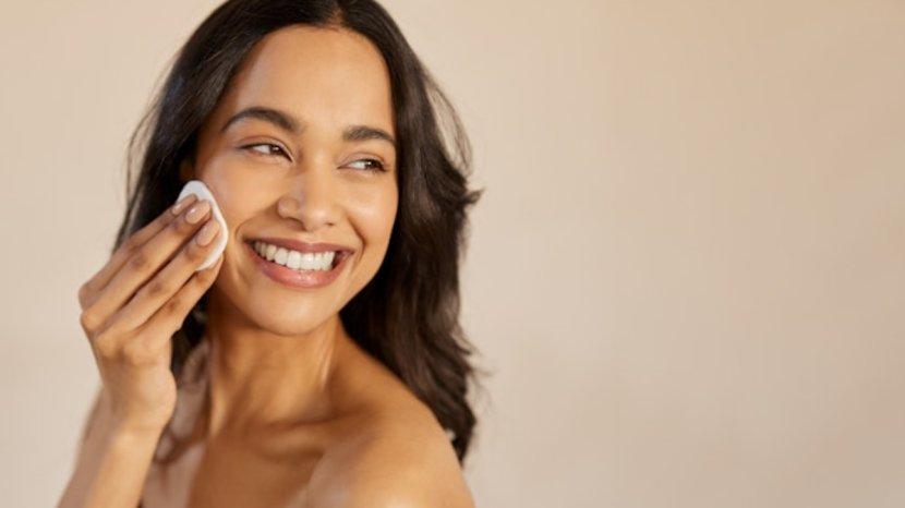 7-Rekomendasi-Exfoliating-Pad-Untuk-Mengatasi-Kulit-Wajah-Kusam-szfrge.jpg