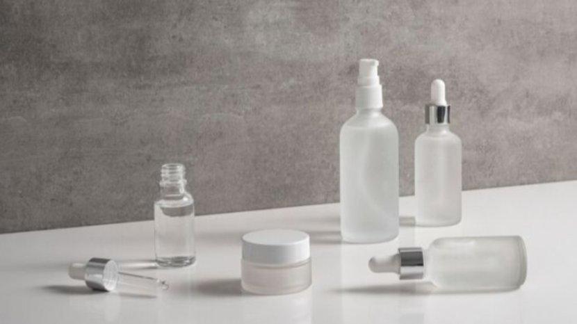 7-Rekomendasi-Face-Essence-yang-Melembapkan-dan-Mencerahkan-Kulit-Wajah.jpg
