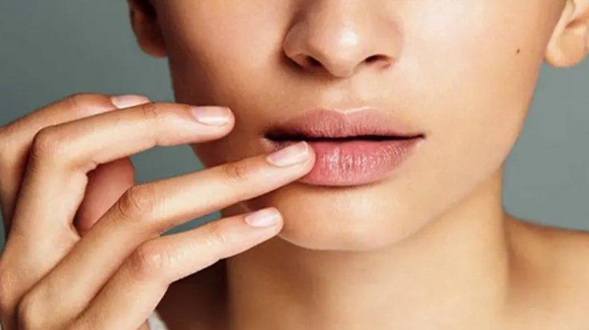 7-Rekomendasi-Lip-Mask-untuk-Merawat-Bibirmu-di-Malam-Hari-Tidak-Bikin-Kering.jpg