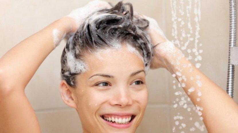 7-Rekomendasi-Masker-Rambut-yang-Cocok-untuk-Creambath-di-Rumah-srhe.jpg