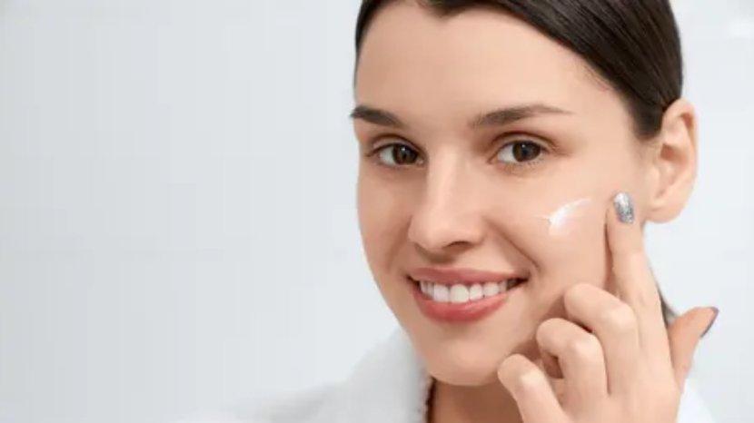 7 Rekomendasi Moisturizer Panthenol Baru Mulai 100 Ribuan