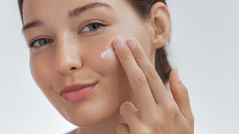7 Rekomendasi Moisturizer untuk Mencerahkan dan Memutihkan Wajah BPOM