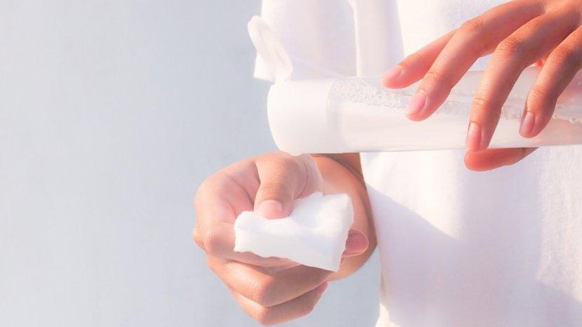 7-Rekomendasi-Skincare-Formula-Terbaik-untuk-Menenangkan-Jerawat-Kemerahan.jpg