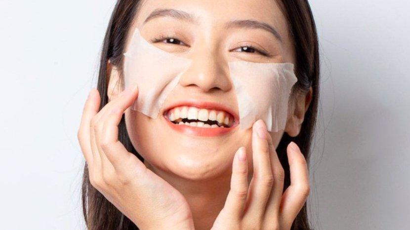 7-Rekomendasi-Toner-untuk-Kulit-Berjerawat-Ampuh-Menenangkan-Wajah-Kemerahan.jpg