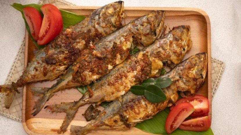 7-kandungan-gizi-sekaligus-manfaat-ikan-kembung-untuk-kesehatan.jpg