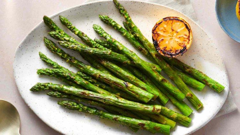 7-manfaat-kesehatan-dari-sayur-asparagus-untuk-kesehatan-dapat-mencegah-anemia.jpg