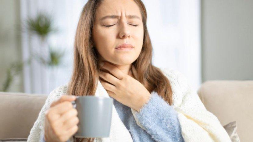 7 Minuman Herbal Hangat yang Ampuh Meredakan Sakit Tenggorokan