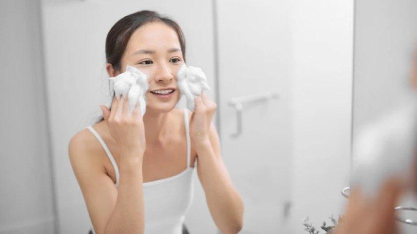 7 Rekomendasi Sabun Cuci Muka yang Paling Laris di Online Shop