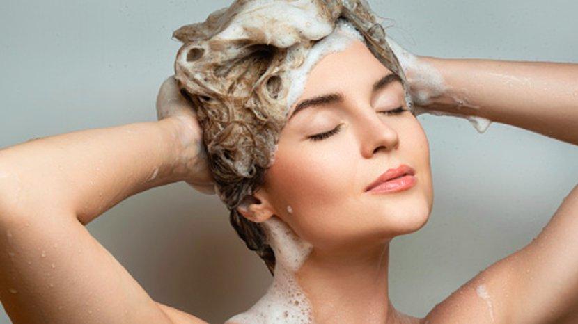 7-rekomendasi-sampo-aroma-buah-rambut-wangi-segar-seharian.jpg