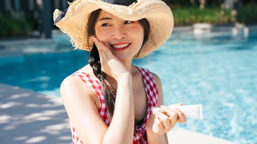 8 Rekomendasi Sunscreen Brand Lokal Asli Indonesia dengan Formula Terbaik