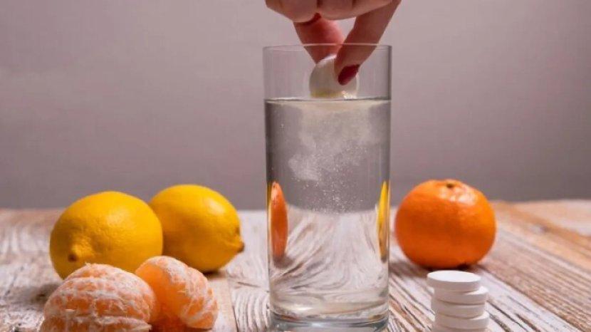 7-rekomendasi-suplemen-vitamin-yang-bantu-jaga-daya-tahan-tubuh-saat-berpuasa.jpg