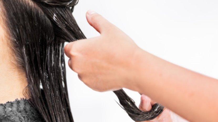 7 Tips dan Waktu yang Tepat Menggunakan Hair Mask, Bikin Rambut Sehat Berkilau