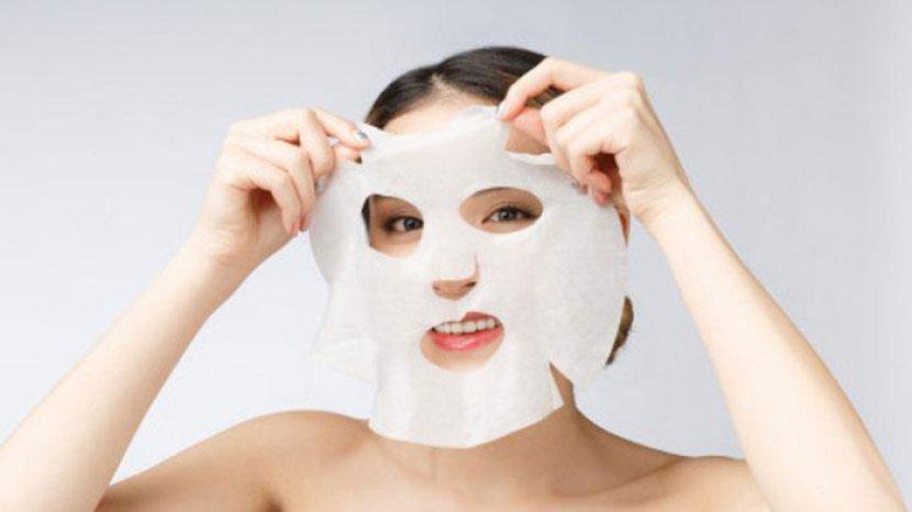7 Cara Menggunakan Sheet Mask yang Tepat Agar Wajahmu Tak Mudah Beruntusan