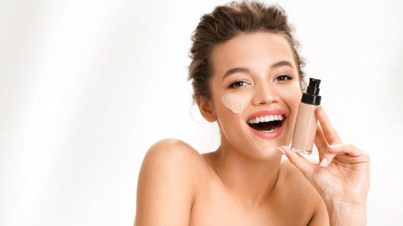 9 Rekomendasi Foundation yang Cocok Buat Oily Skin, Hasil Akhir Matte yang Tahan Lama