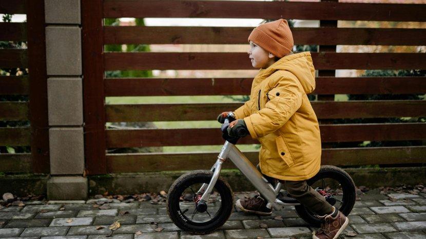 5 Rekomendasi Balance Bike dengan Merek Terbaik, Membantu Si Kecil Belajar Keseimbangan