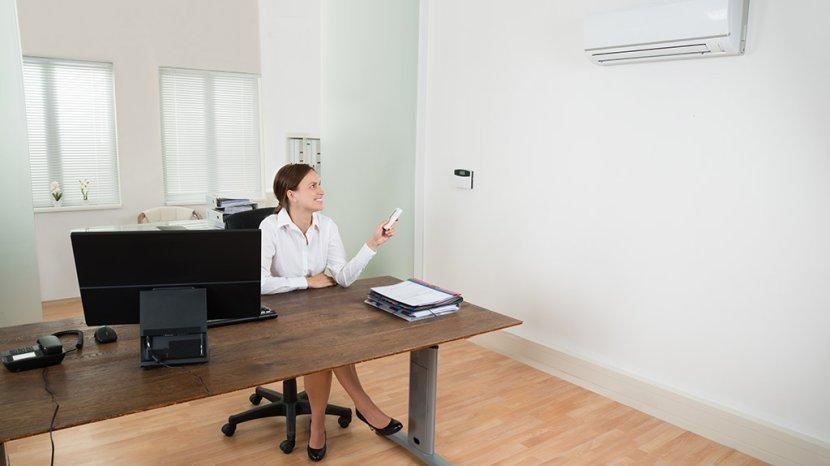 6 Tips Perawatan Kulit Wajah untuk Kamu yang Aktif di Ruangan Ber-AC, Cocok Buat Pekerja Kantoran