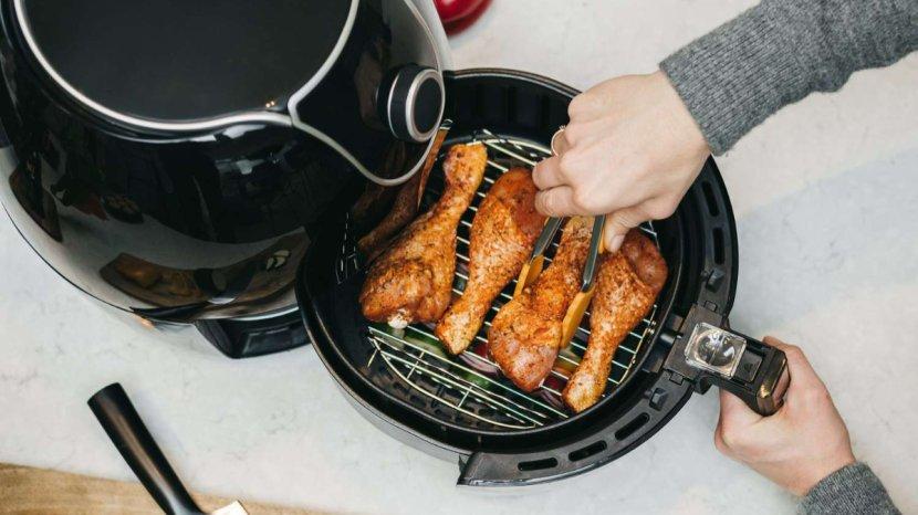 62 Rekomendasi Air Fryer Terbaik, Permudah Mengolah Beragam Menu Minim Minyak