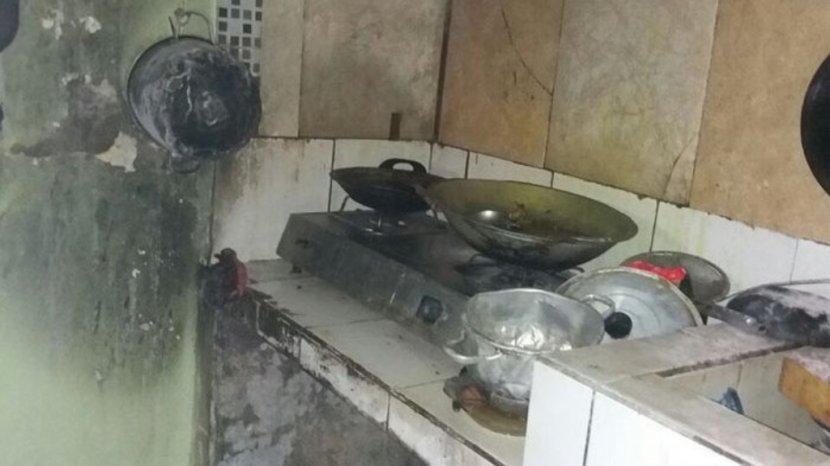 6 Cara Tepat Mengatasi Bekas Noda Gosong di Dinding Dapur, Kembali Bersih Tuntas dengan Cepat