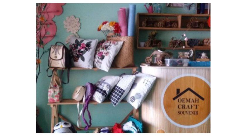 Sempat Tidak Ada Pemasukan saat Pandemi, Rnie Flowercraft Bangkit Melalui Kerajinan Tangan