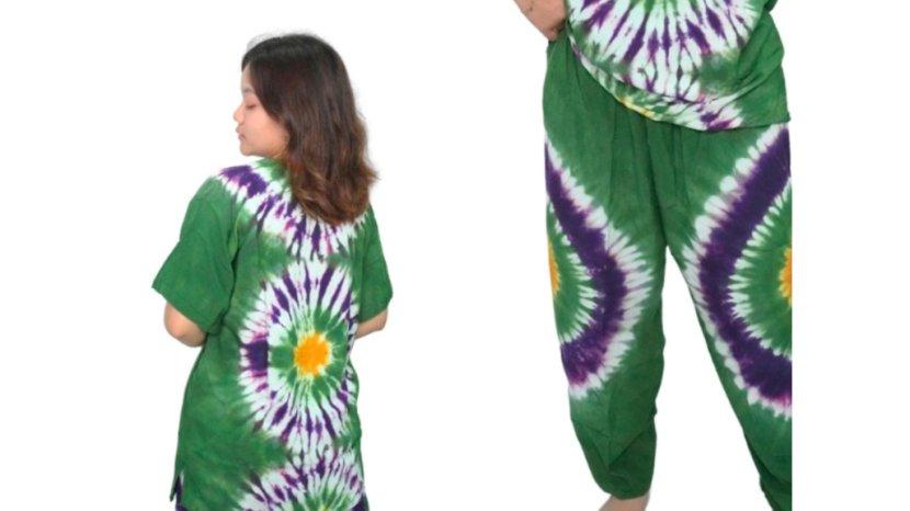 Fashion-Sheffa-melestarikan-tie-dye-dengan-warisan-keluarga1.jpg