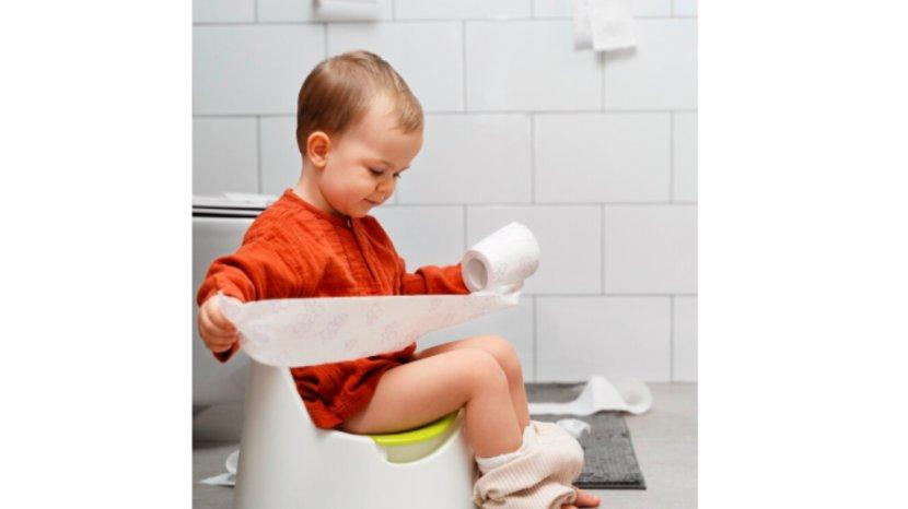 Ingin Mulai Mengajarkan Toilet Training pada Si Kecil? Ini Tipsnya Agar Tidak Banyak Drama