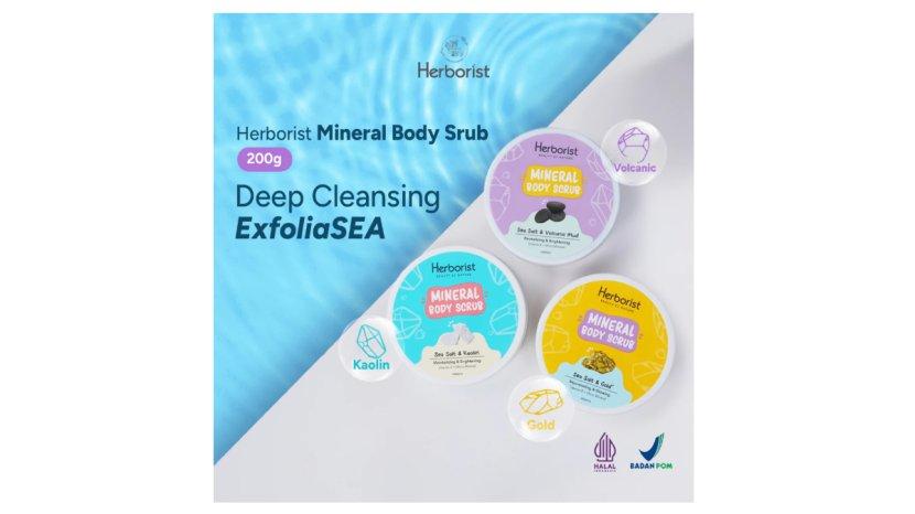 3 Varian Herborist Mineral Body Scrub Terbaik untuk Kulit Cerah dan Halus