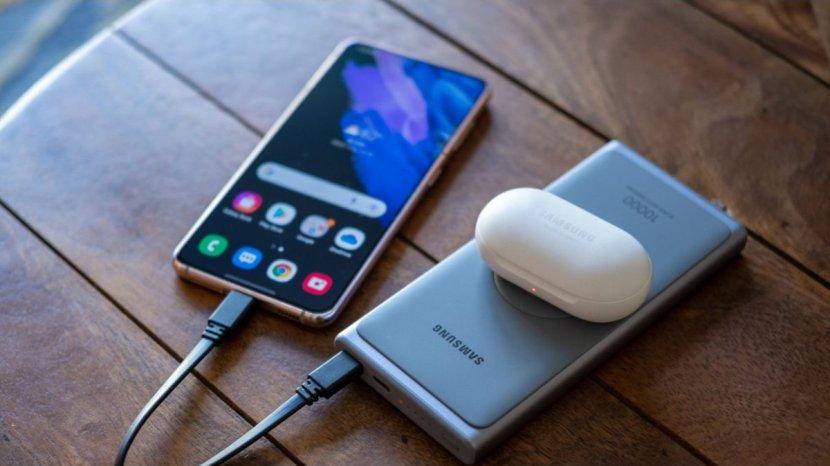 Ilustrasi-Pemakaian-Power-Bank.jpg