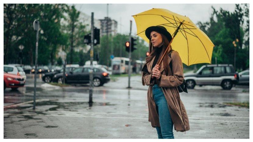 Ilustrasi-Rekomendasi-Outerwear-Kekinian-untuk-Musim-Hujan.jpg