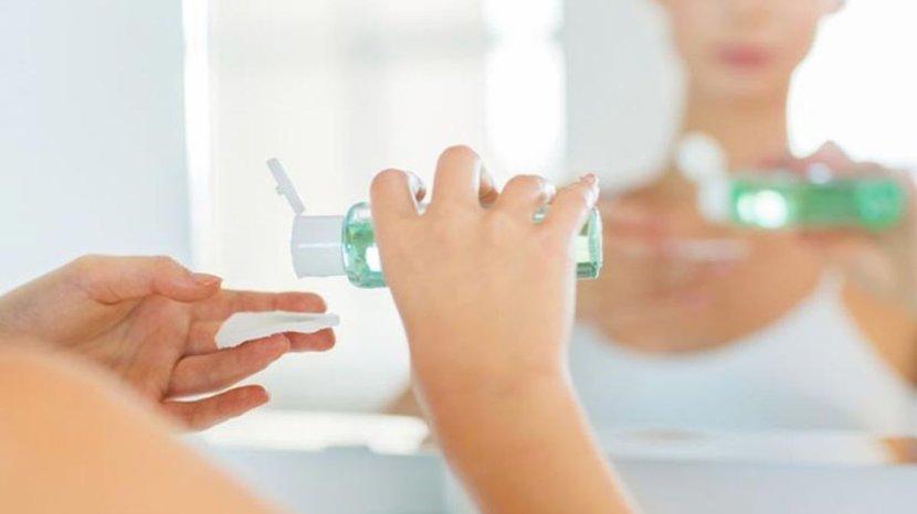 Ilustrasi-aplikasi-exfoliating-toner.jpg