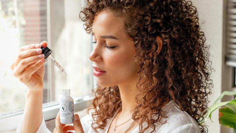 Ilustrasi-curly-hair.jpg