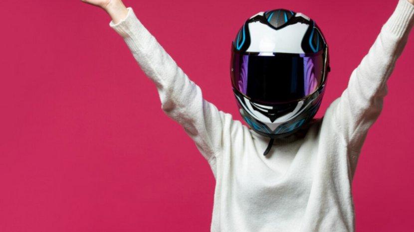 Hempas Bau Tak Sedap, Intip 7 Cara Bikin Helm Kembali Bersih dan Wangi