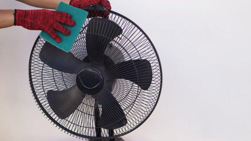 7 Tips Membersihkan Baling Kipas Berdebu Akibat Penggunaan Sehari-hari