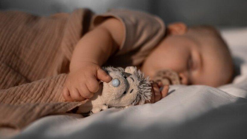Ilustrasi-menerapkan-kebiasaan-tidur-untuk-mengatasi-bayi-begadang1.jpg