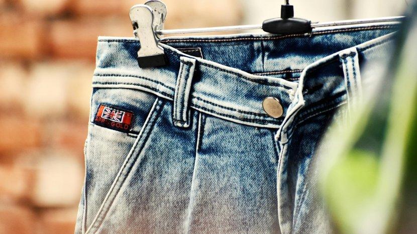Ilustrasi-mengecilkan-celana-jeans.jpg