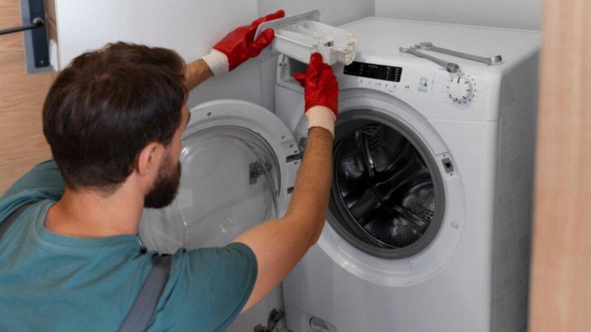 Kenali 9 Hal yang Jadi Pertanda Mesin Cuci Sudah Harus Dibersihkan