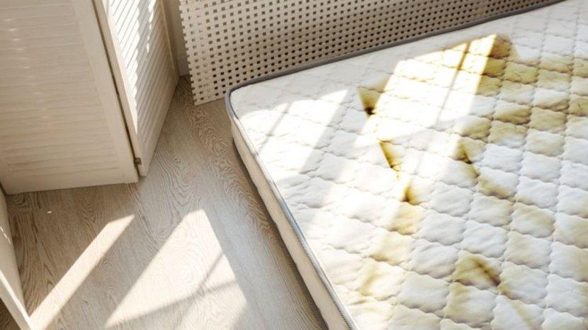 Ilustrasi-noda-kuning-pada-kasur-yang-bisa-dibersihkan-sendiri.jpg