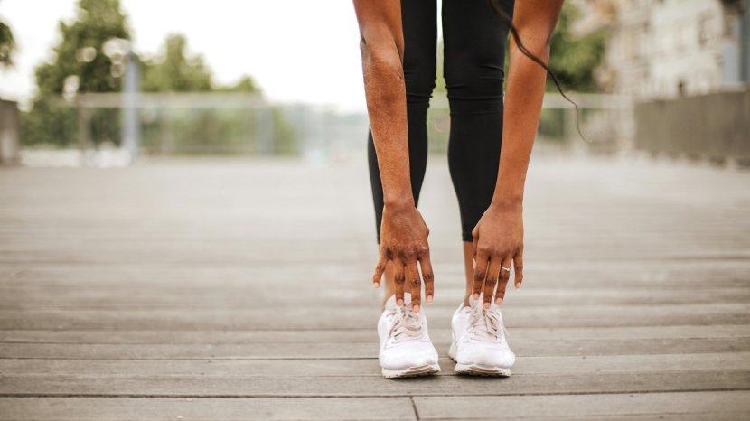 Ilustrasi-sepatu-running-wanita.jpg