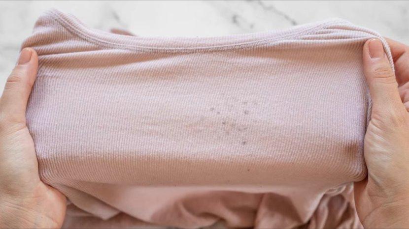 Patut Dicoba, Ini 7 Bahan yang Ampuh Hilangkan Noda Jamur di Pakaian